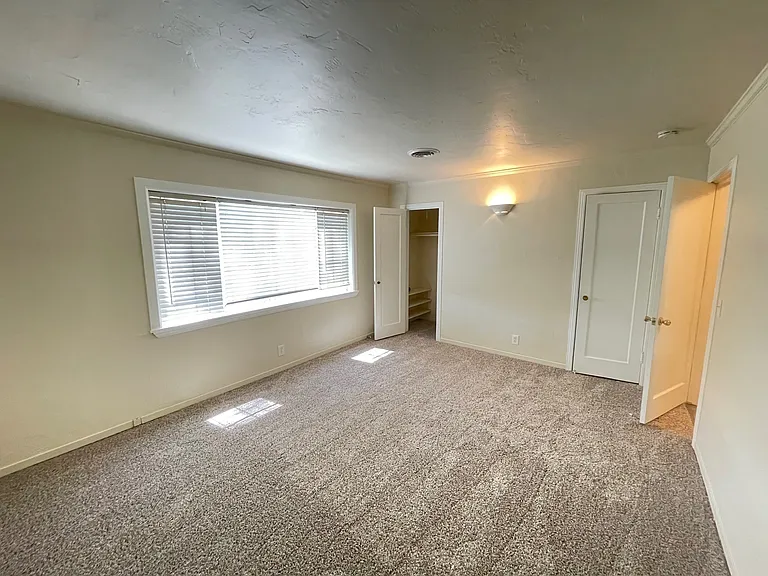 7077 Pine Gate Way — Photo 16