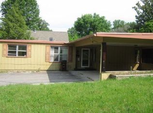 101 Pratt Ln, Oak Ridge, TN 37830