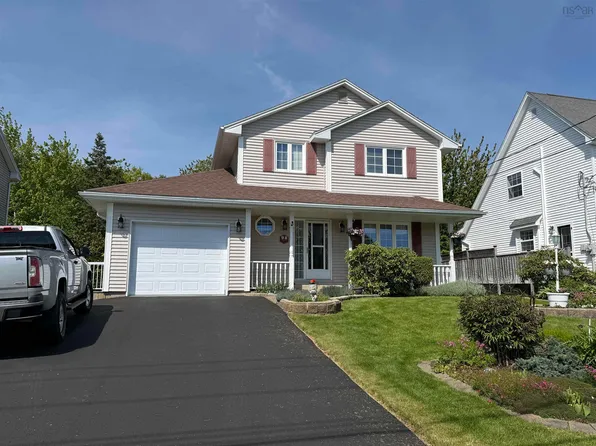 98 Portland Estates Boulevard Est, Dartmouth, NS B2W 6E5