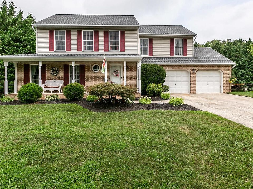 1st image of 1827 Hamlet Pl N