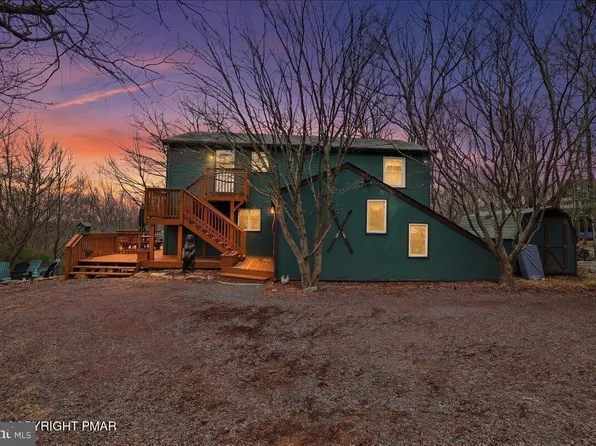 12 Hidden Ridge Rd, Lake Harmony, PA 18624