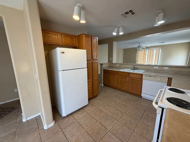 22651 W Pima St — Photo 6