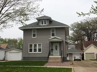 206 4th Ave W, Cresco, IA 52136