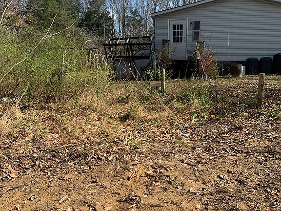 3rd image of 7395 Andkoo Rd
