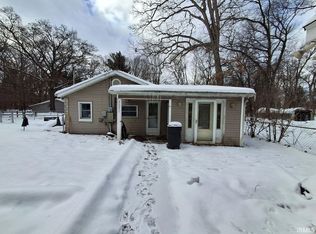 26051 Lakeview Dr, Elkhart, IN 46514