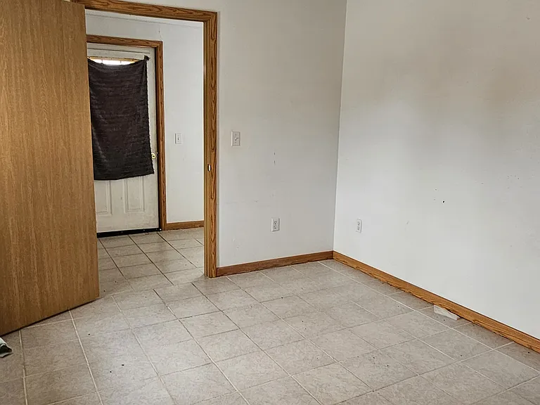 5360 Cedar St — Photo 5