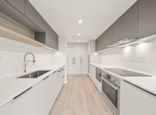 567 Emerson St #1204, Coquitlam, BC V3J 0G3