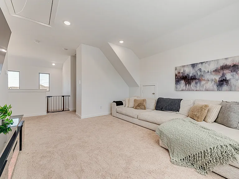 5011 Emerald Hill Dr — Photo 24