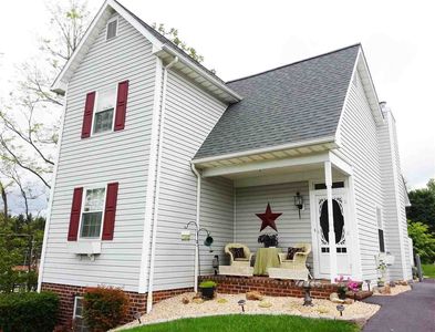 11 Mulberry St, Staunton, VA, 24401