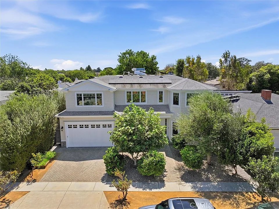 11540 Clover Ave