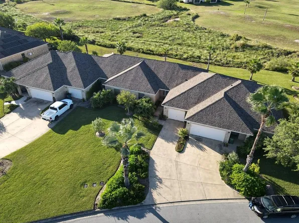 60 Torrey Pines Rd, Pt Isabel, TX 78578
