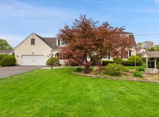 154 Rock Rd, North Haven, CT 06473