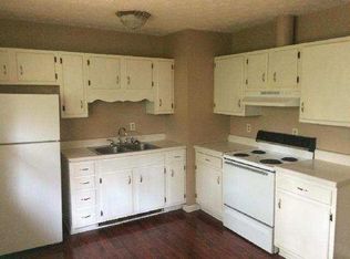 105 N Duke Pl, Oliver Springs, TN 37840