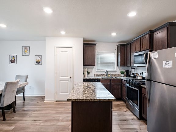 5th image of 3107 Zapta Rd