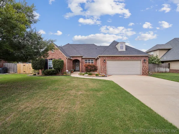11726 S Vine St, Jenks, OK 74037