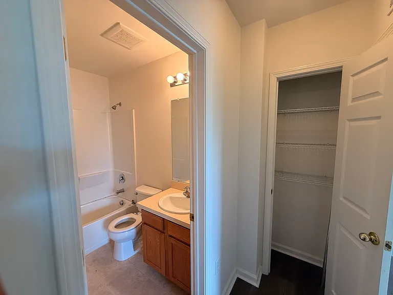 739 Centre St — Photo 12