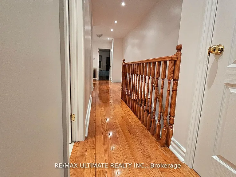 389 Westmoreland Ave N #2 — Photo 16