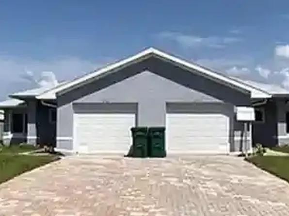 8495 Dinnano St, Port Charlotte, FL 33981