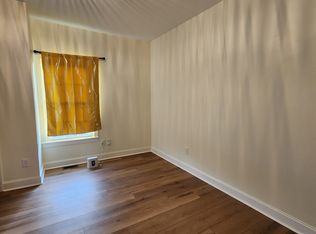 1008 W Webb Ave, Burlington, NC 27217
