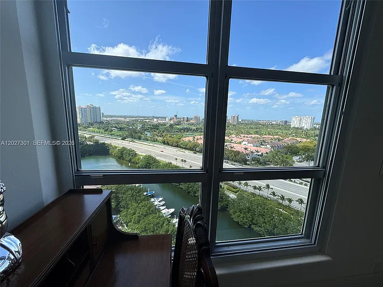 3500 Mystic Pointe Dr #2003 — Photo 18