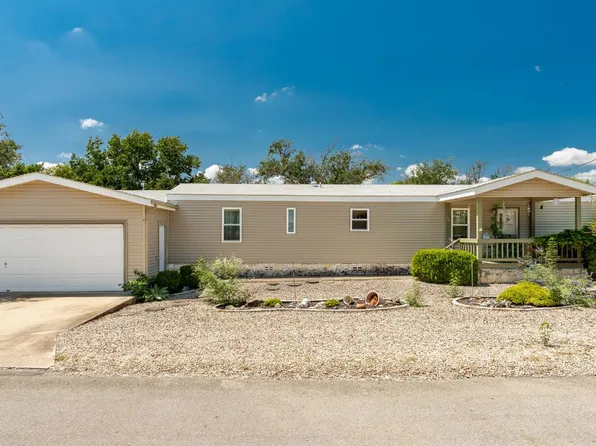 223 Painted Rock Dr, Kerrville, TX 78028