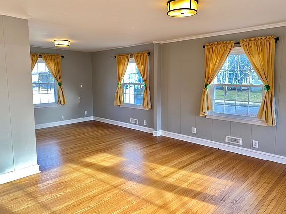 Open living & dining 