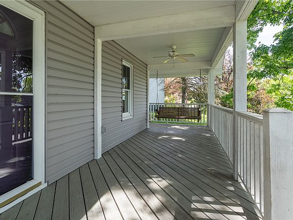 2nd image of 323 Idlewood Rd