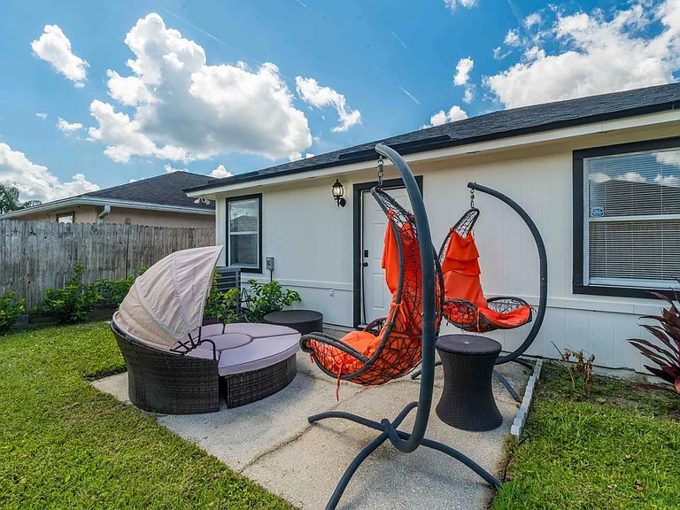 2658 Sam Houston Pl — Photo 17