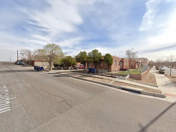 312-318 Maple St SE, Albuquerque, NM 87106