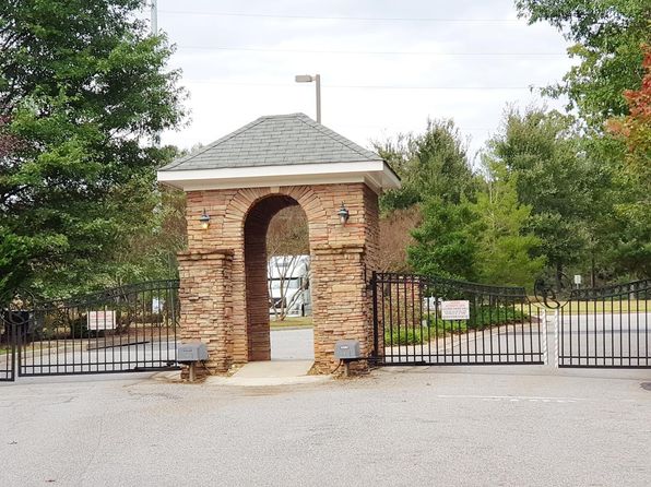 1600 Lincoln Dr, Watkinsville, GA 30677