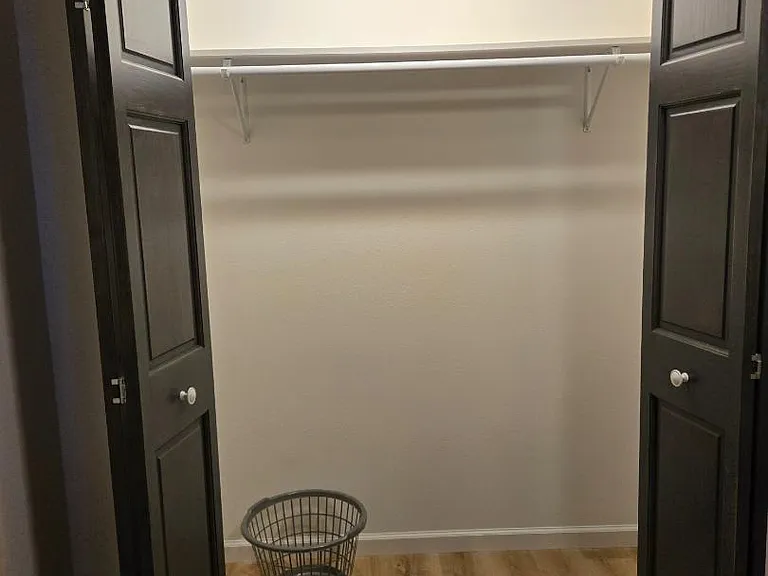 Unit Photo