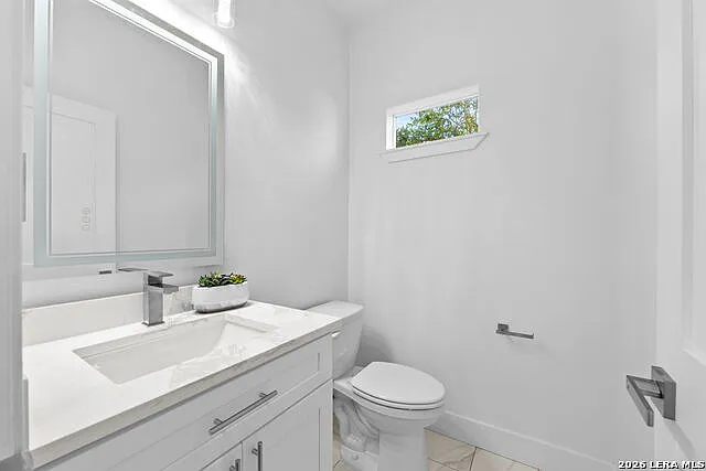 117 Carle Ave — Photo 29
