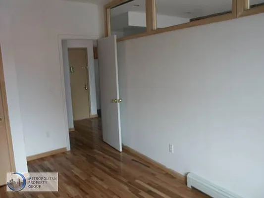 Rented by Metropolitan Property Group | media 58