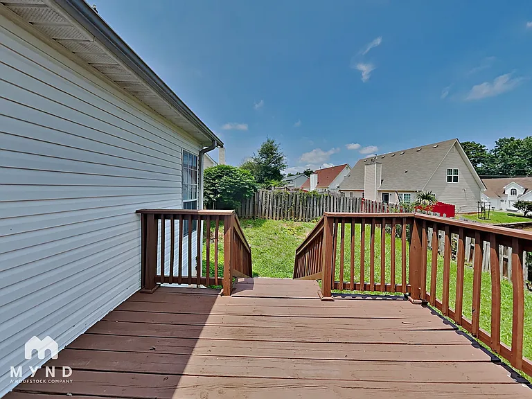6252 Phillips Lake Cv — Photo 29
