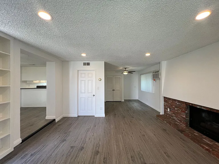 16904 S New Hampshire Ave — Photo 2