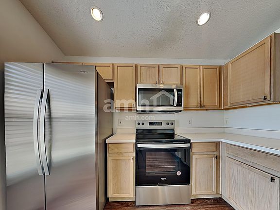 3rd image of 1117 Sail Creek Dr