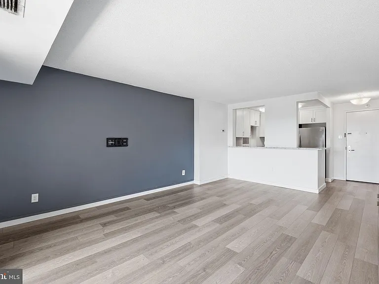 200 N Pickett St #1414 — Photo 4