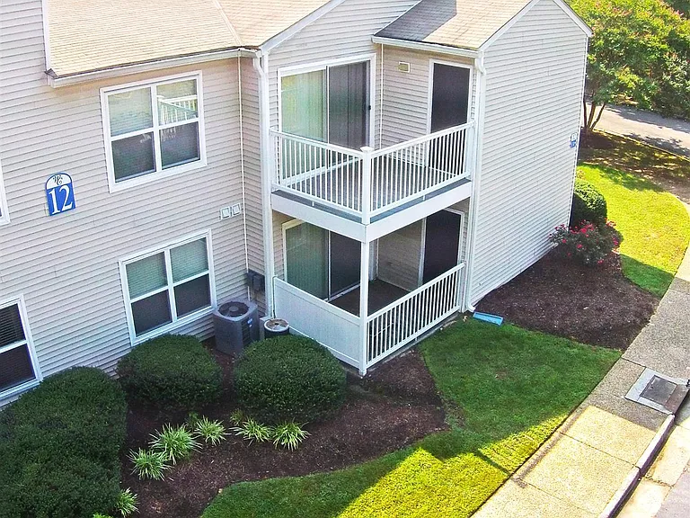 One Central Apartment Homes — Photo 28