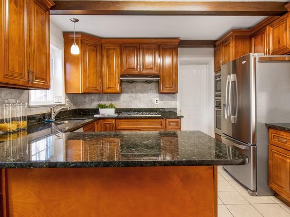 2303 Chilham Pl, Potomac, MD 20854