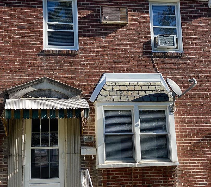 1st image of 2241 Longshore Ave