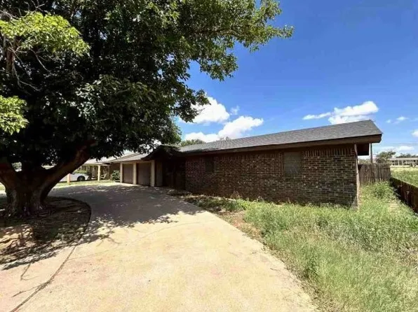 905 E Ripley St, Brownfield, TX 79316