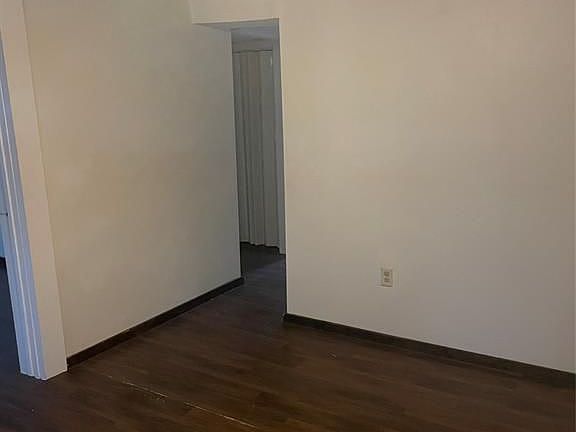 4th image of 4602 White Rock St