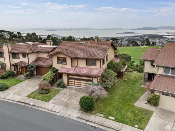 2227 Spyglass Ln, El Cerrito, CA 94530