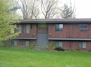 28 Stubbe Dr, Stony Pt, NY 10980