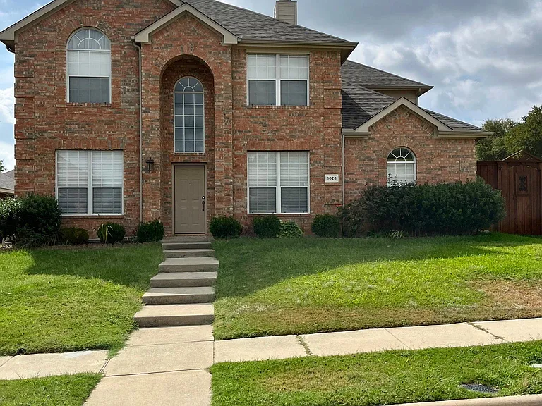 3024 Devlin Ridge Dr — Photo 1