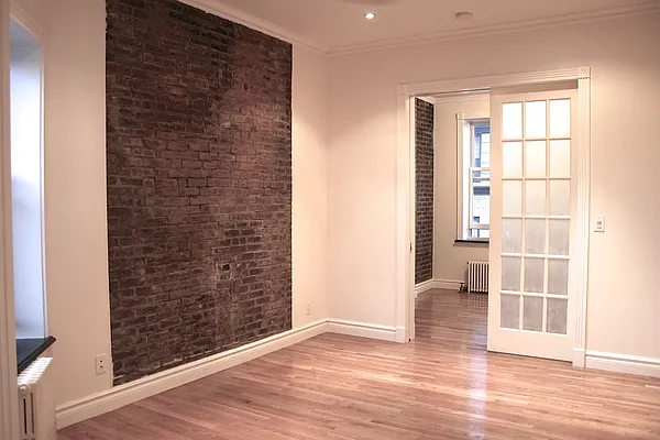 Rented by Cooper & Cooper Real Estate | media 10