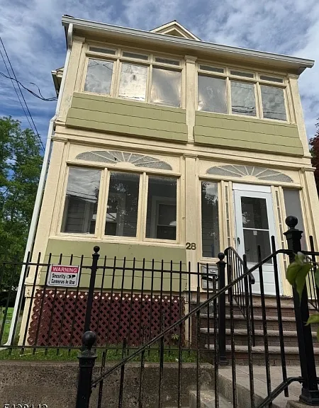28 N Middaugh St #2 — Photo 1