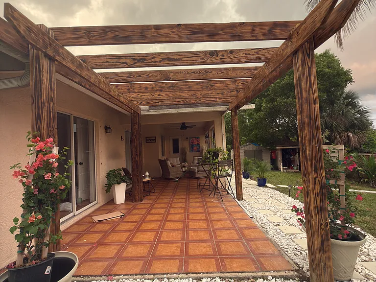 1701 54th Ter SW — Photo 3