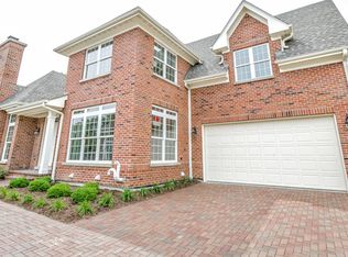 907 Hickory Dr, Western Springs, IL 60558