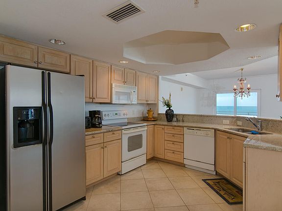 4th image of 1965 Highway A1a APT 405